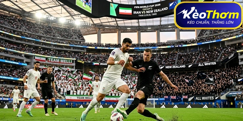 Ali Karimi - huyền thoại bóng đá Iran từng ghi cú đúp vào lưới New Zealand năm 2003.